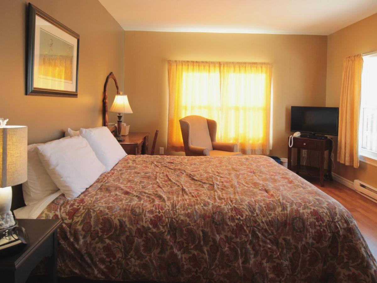 Seawind Landing Country Inn Larry's River Exterior photo