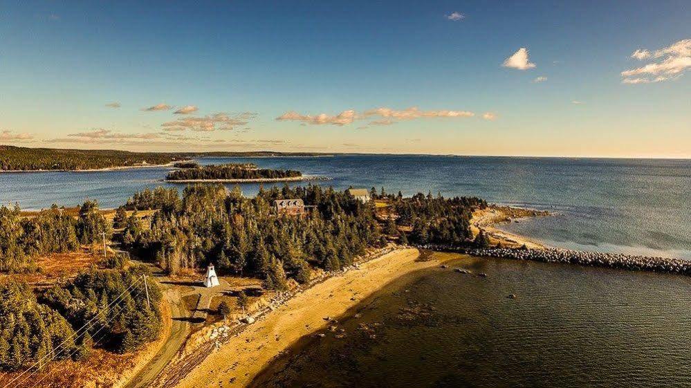 Seawind Landing Country Inn Larry's River Exterior photo