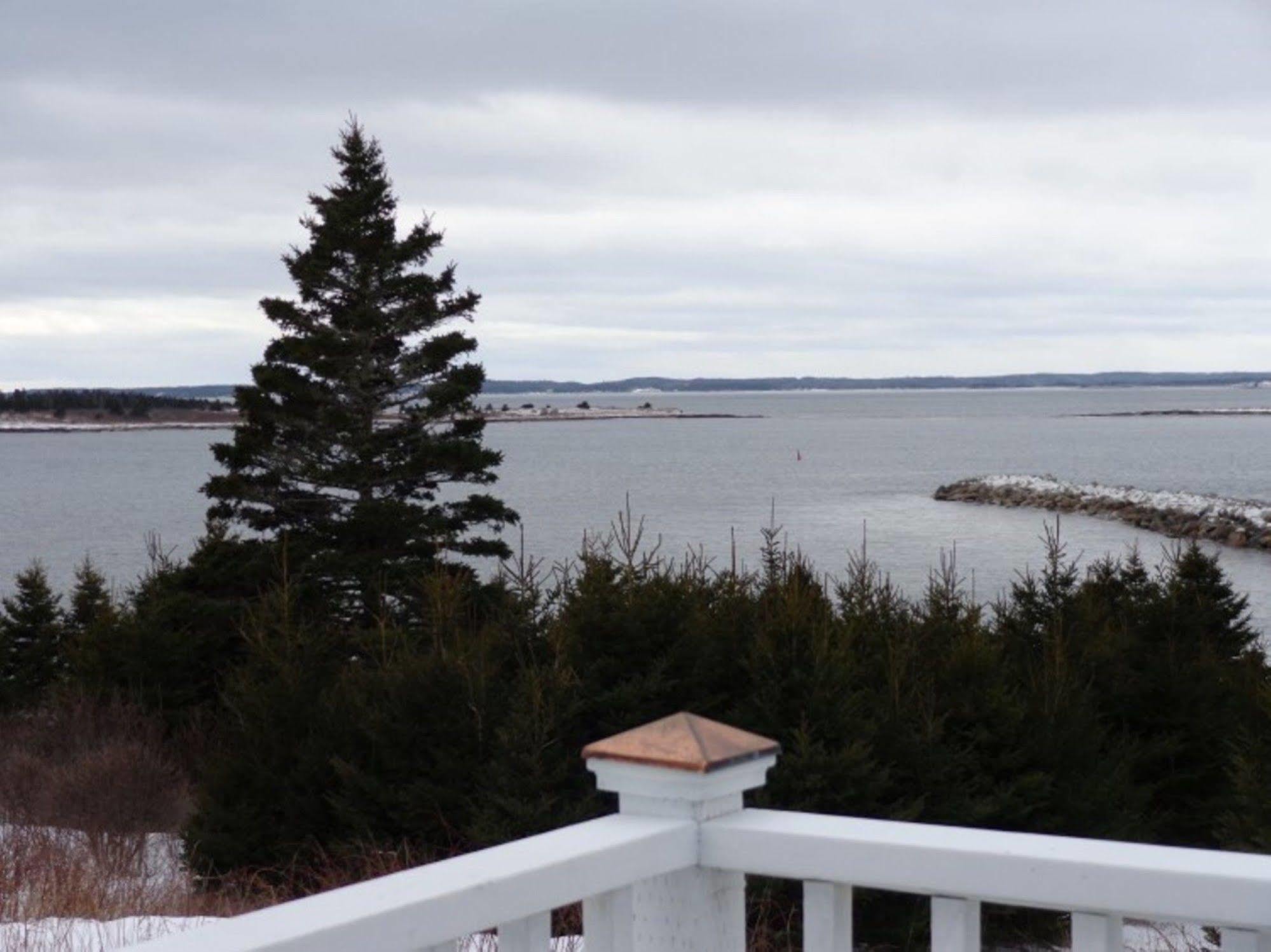 Seawind Landing Country Inn Larry's River Exterior photo